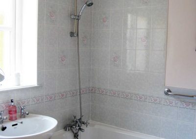 Croft-Corner-bathroom